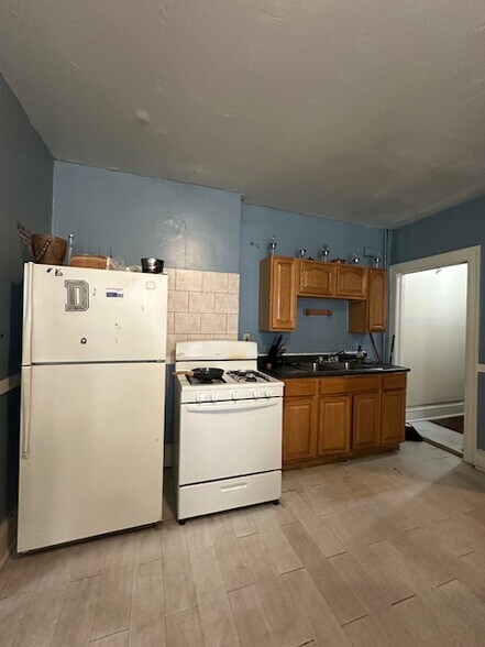 More Photos Of 364-366 Woodland St, Hartford Apartments For Sale