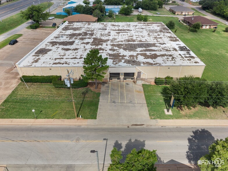 More Photos Of 2200 5th St, Wichita Falls Warehouse For Sale