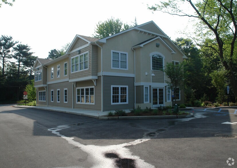 More Photos Of 1949 Haddonfield-Berlin Rd, Cherry Hill Loft Creative Space For Lease