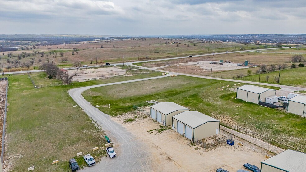 More Photos Of 5975 Stacy Ln, Weatherford Industrial For Lease