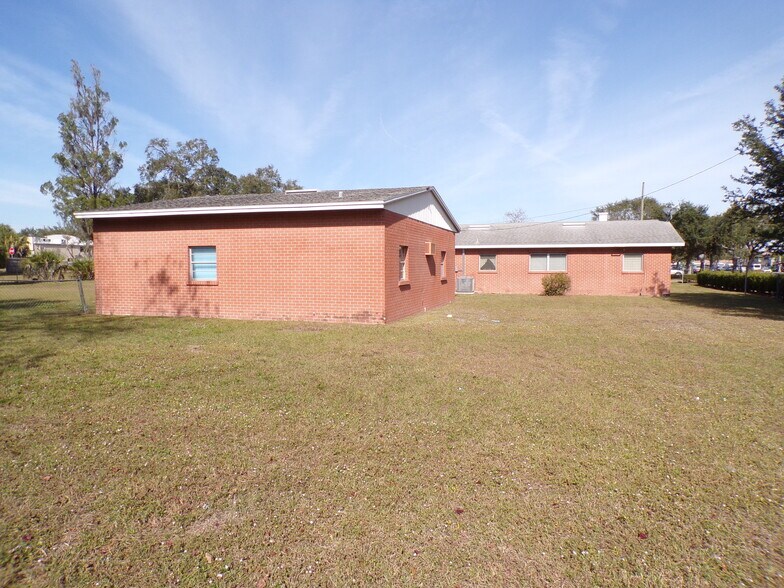 More Photos Of 1042 Sharon Dr, Lakeland Office For Sale