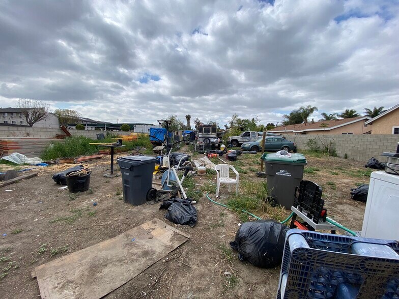 More Photos Of 2402 E 126th St, Compton Multifamily For Sale
