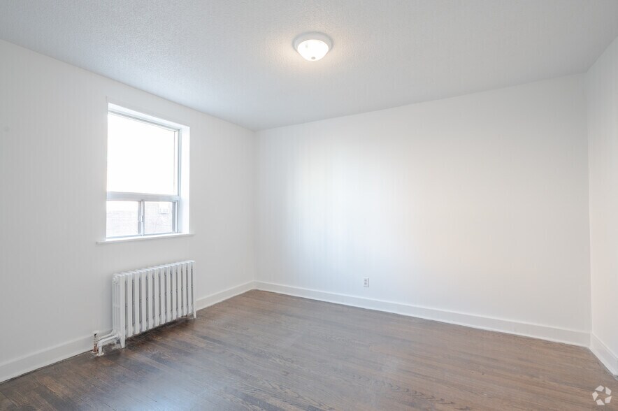 More Photos Of 1520-1524 Bathurst St, Toronto Apartments For Sale