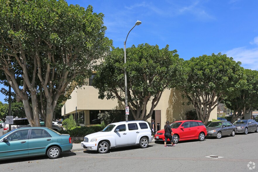 More Photos Of 1305-1310 Union Plaza Ct, Oceanside Office For Lease