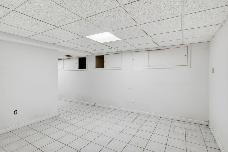 More Photos Of 641 Grattan St, Chicopee Office For Lease