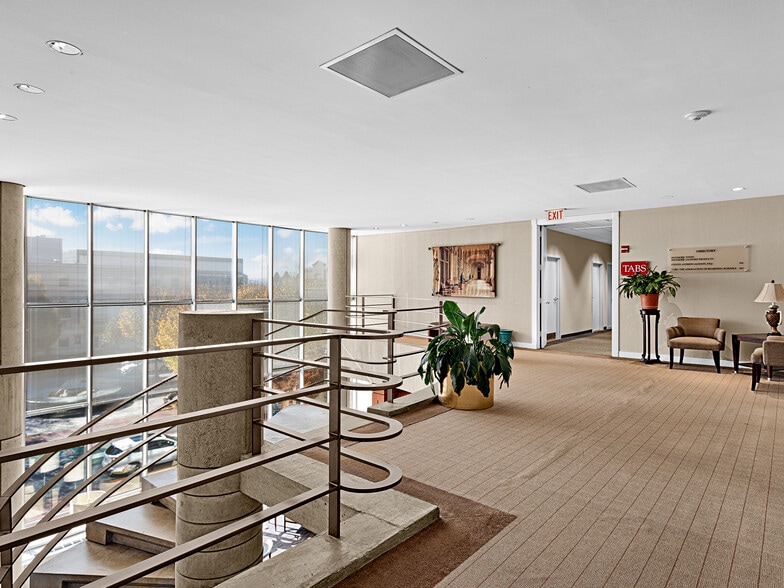 More Photos Of 1 N Pack Sq, Asheville Office For Lease