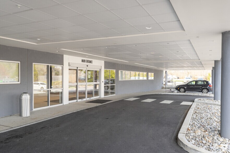 More Photos Of 170 North Henderson Rd, King Of Prussia Medical For Lease