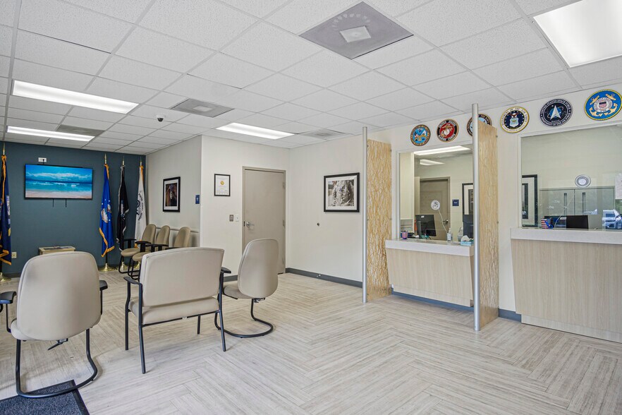 More Photos Of 1201 N Parrott Ave, Okeechobee Medical For Sale