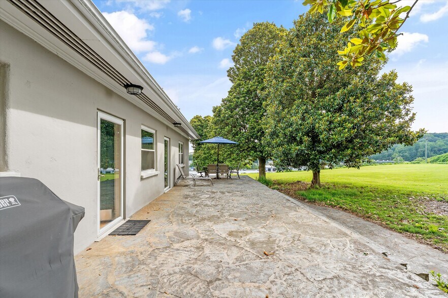 More Photos Of 129-131 Elizabeth St, Athens Lodge Meeting Hall For Sale