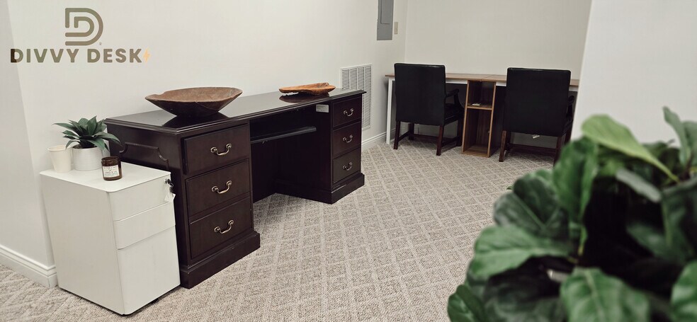 More Photos Of 139A W Ellis Rd, Griffin Loft Creative Space For Lease