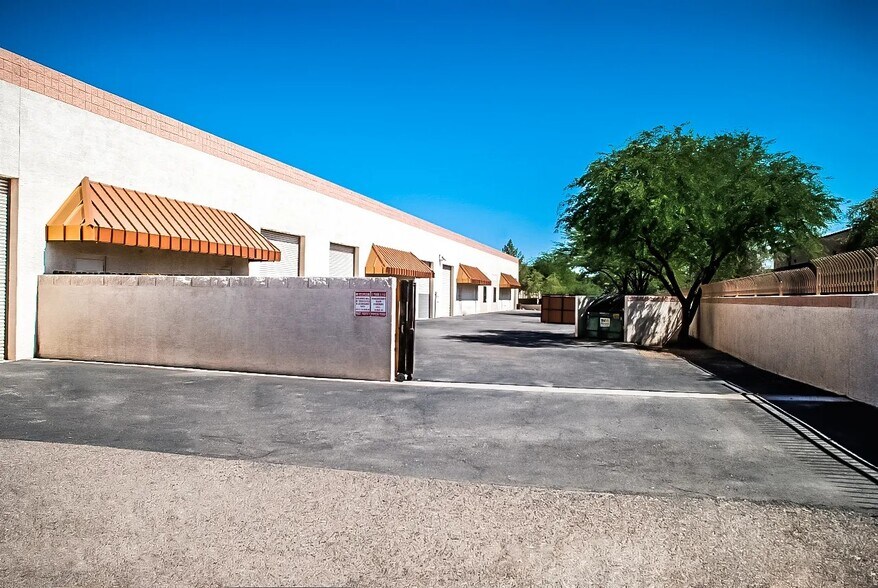 More Photos Of 2202 W Lone Cactus Dr, Phoenix Unknown For Lease