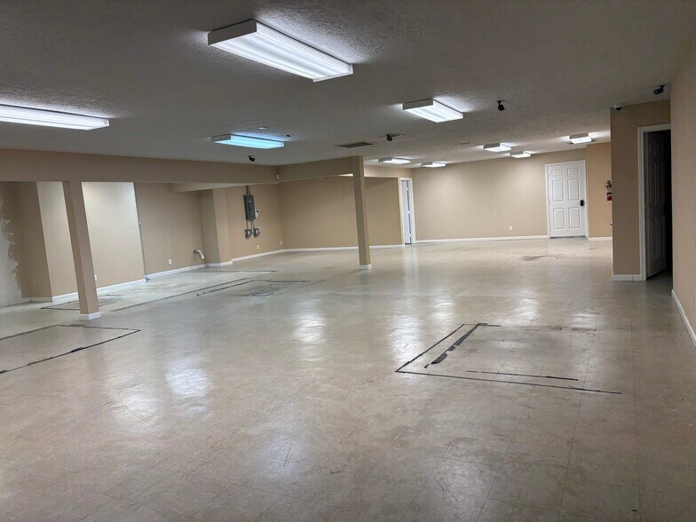 More Photos Of 4181 Magnolia St, Pearland Manufacturing For Lease