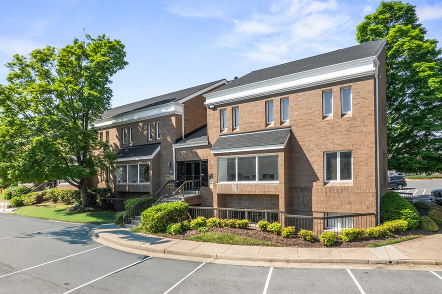 More Photos Of 3859-3871 Plaza Dr, Fairfax Office For Sale