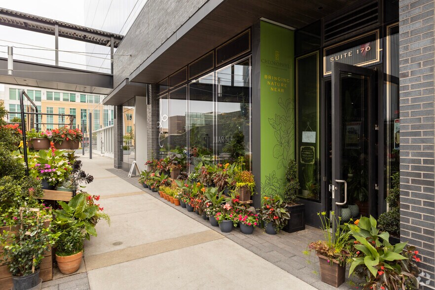 More Photos Of 1911 S 67th St, Omaha General Retail For Sale