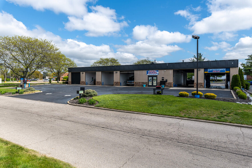 Primary Photo Of 1990 Andrew Rd, Dayton Carwash For Sale