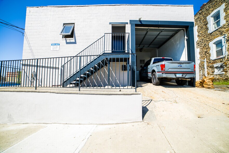 More Photos Of 58 Townsend St, Port Chester Warehouse For Lease