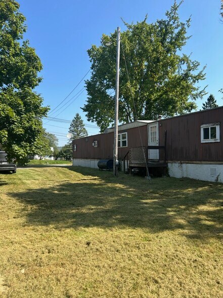 More Photos Of 5 Maple St, Baileyville Manufactured Housing Mobile Home Park For Sale