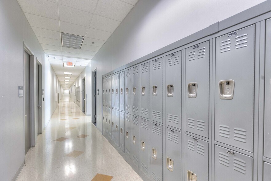 More Photos Of 9100 Hwy 290 E, Austin Research And Development For Sale