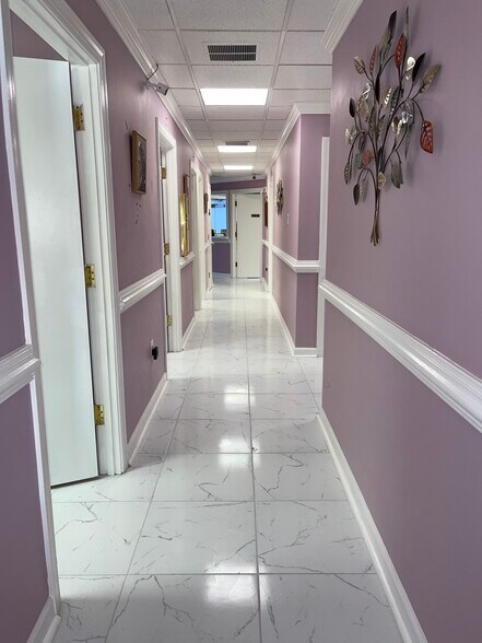 More Photos Of 11340 Pembrooke Sq, Waldorf Medical For Lease