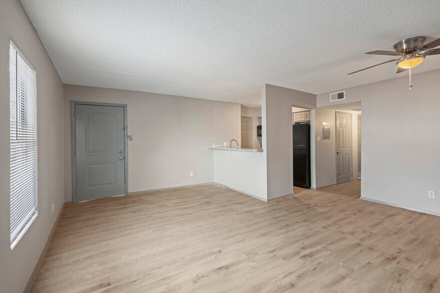 More Photos Of 610 Ferry Rd, Galveston Apartments For Sale