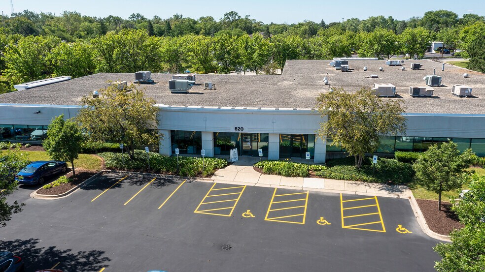 More Photos Of 821-881 Parkview Blvd, Lombard Unknown For Lease