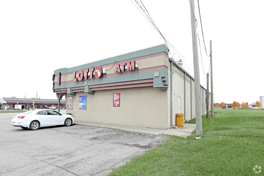 More Photos Of 57565-57575 Gratiot Ave, New Haven Freestanding For Lease