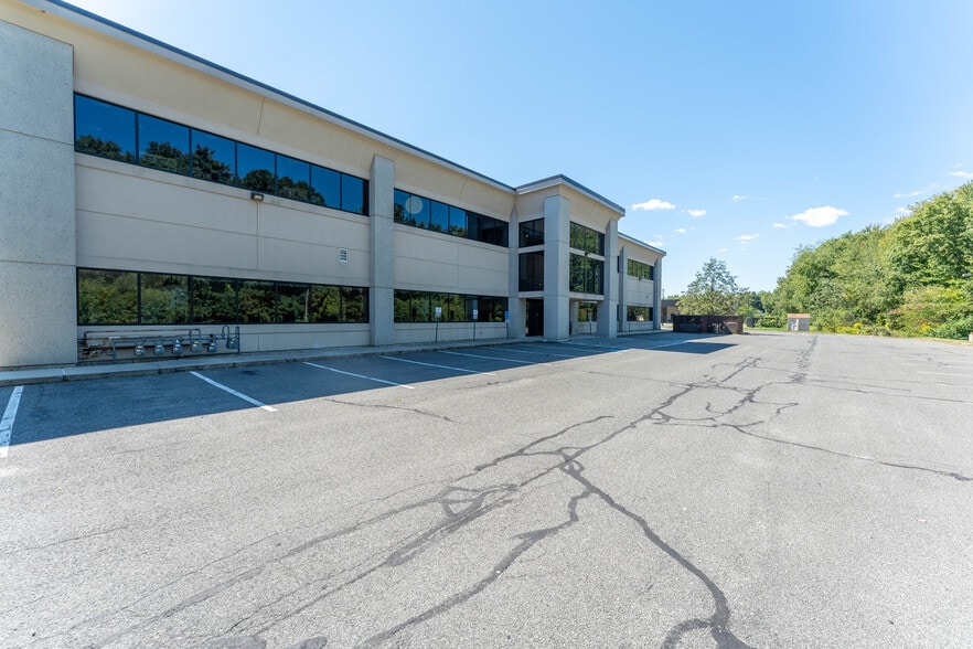 More Photos Of 265 Benton Dr, East Longmeadow Medical For Sale