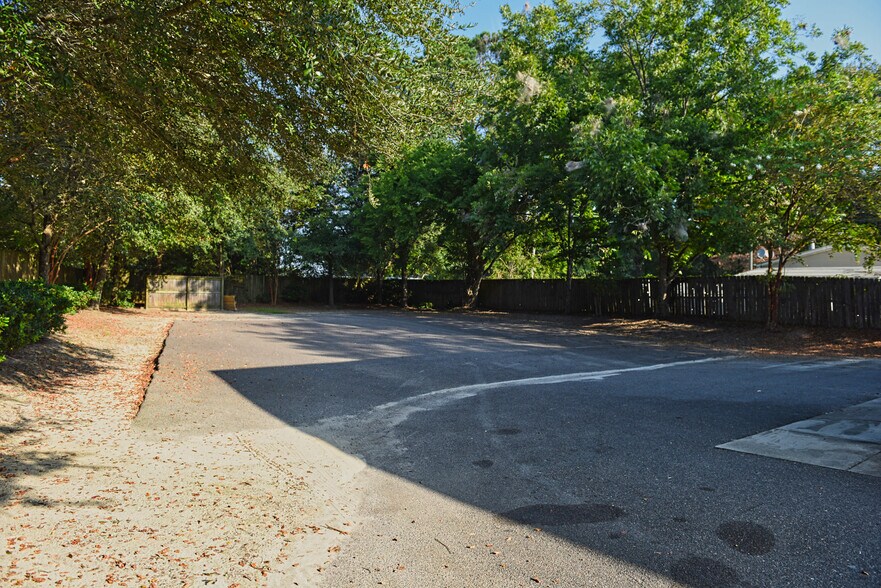 More Photos Of 213 College Park Rd, Ladson Flex For Lease
