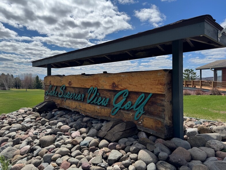 Primary Photo Of 950 County Highway C, Washburn Golf Course Driving Range For Sale