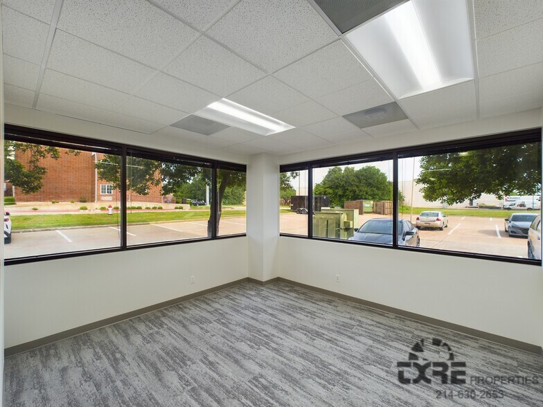 More Photos Of 2261 Brookhollow Plaza Dr, Arlington Office For Lease