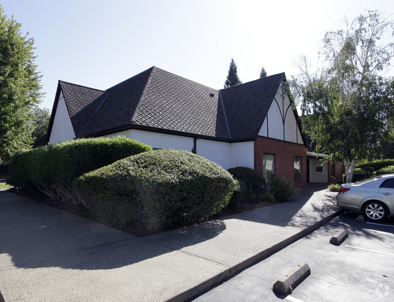 More Photos Of 8035 Madison Ave, Citrus Heights Office For Sale