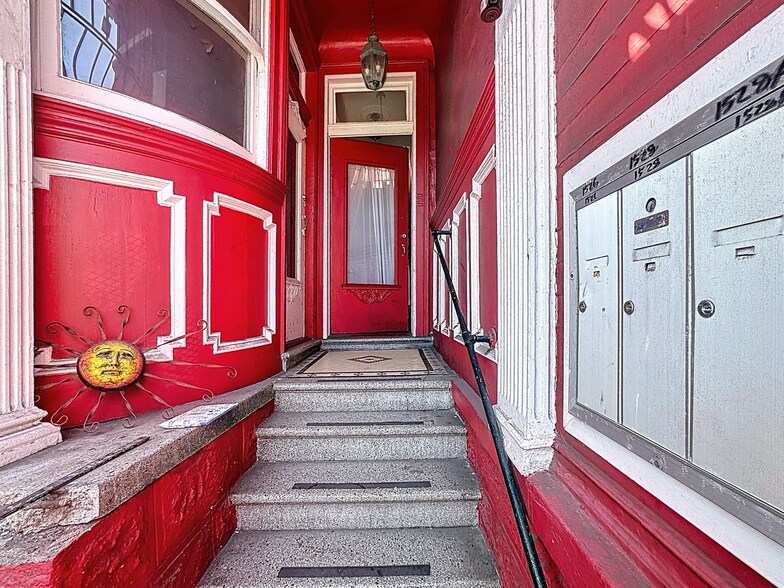 More Photos Of 1524-1528 Haight St, San Francisco Storefront Retail Residential For Sale