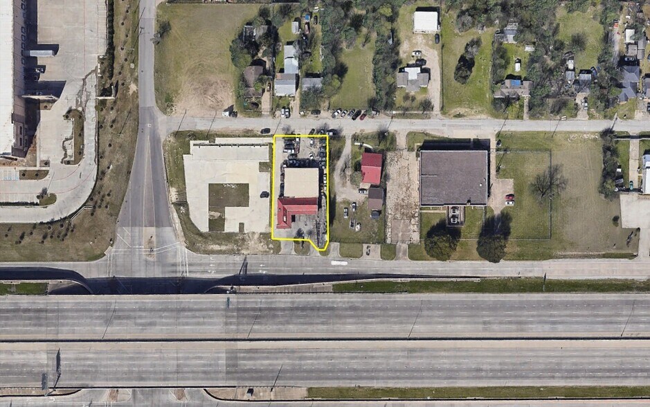 More Photos Of 9415 S RL Thornton Fwy, Dallas General Retail For Sale