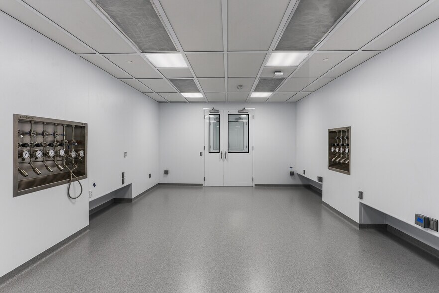 More Photos Of 14193 NW 129th Way, Alachua Research And Development For Lease