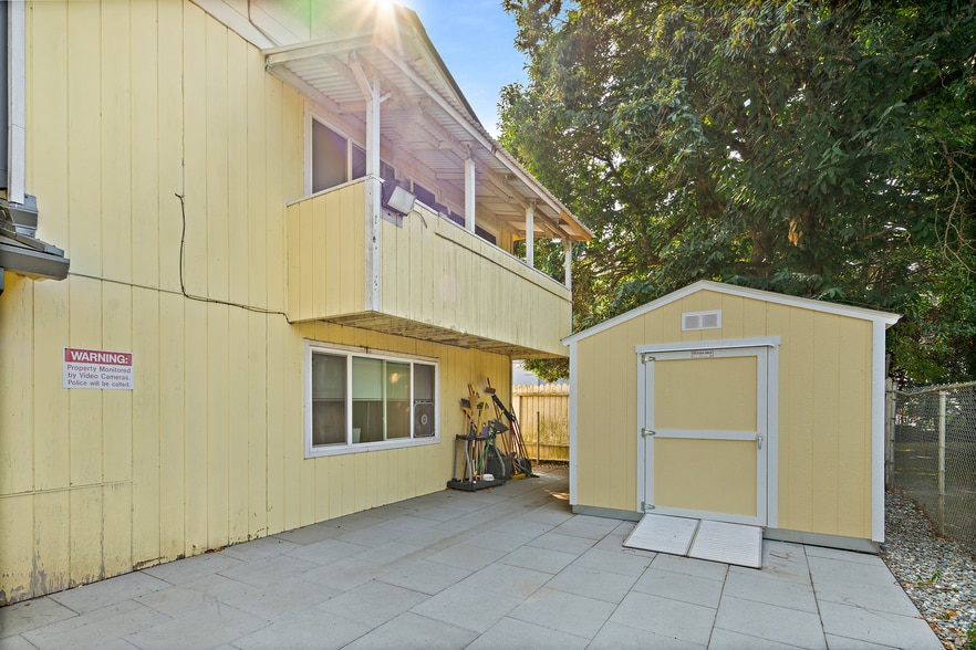 More Photos Of 739 S 3rd Ave, Kent Apartments For Sale