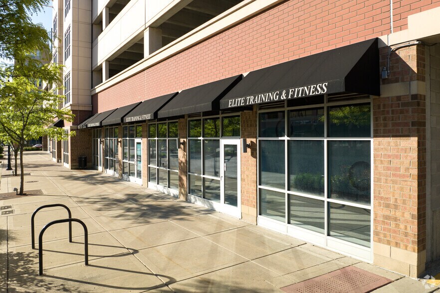 More Photos Of 1518 Market St, Des Plaines Unknown For Lease