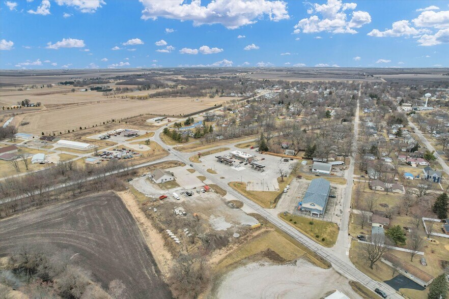 More Photos Of 940 Clinton Ave, Farmer City Land For Sale