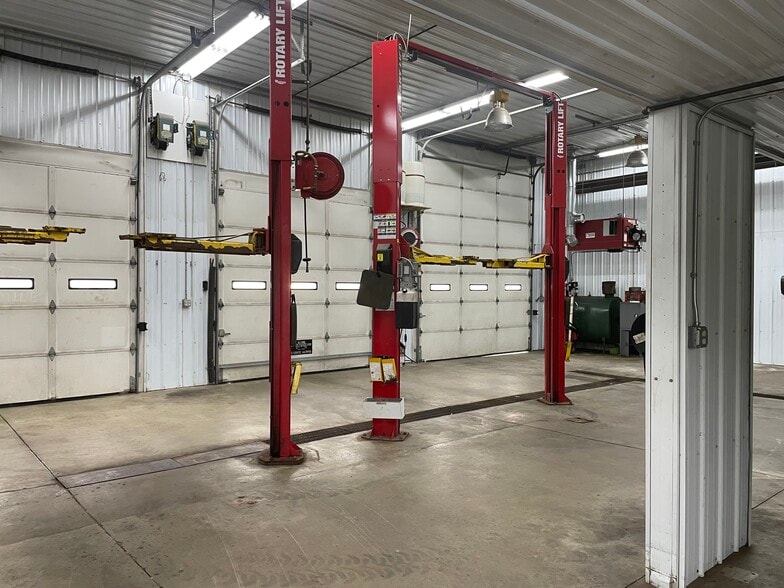 More Photos Of 501 E Robb Ave, Lima Industrial For Sale