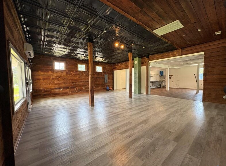 More Photos Of 2030 Broad Street Rd, Maidens General Retail For Lease