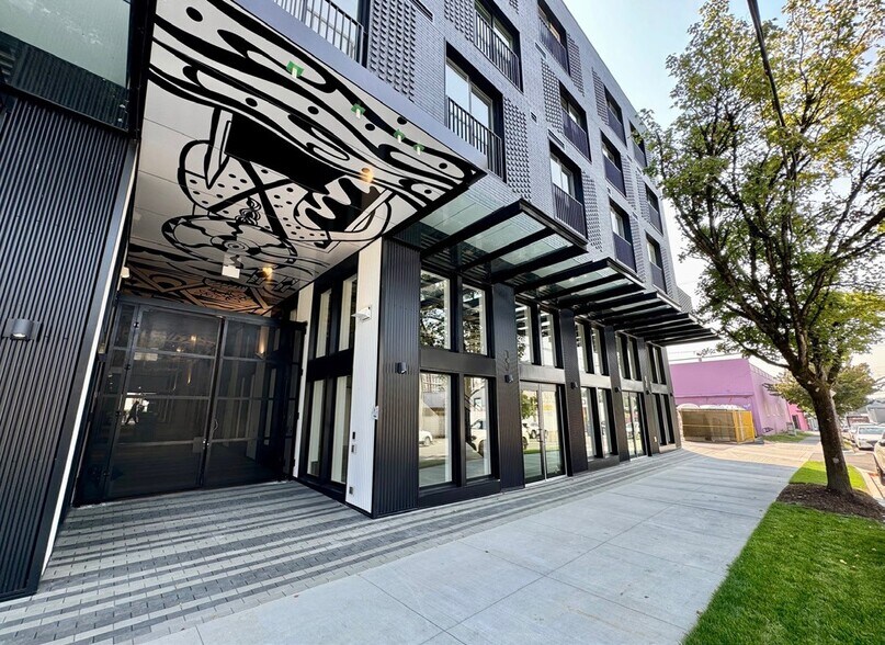 More Photos Of 730-742 Glen Dr, Vancouver Multifamily For Sale