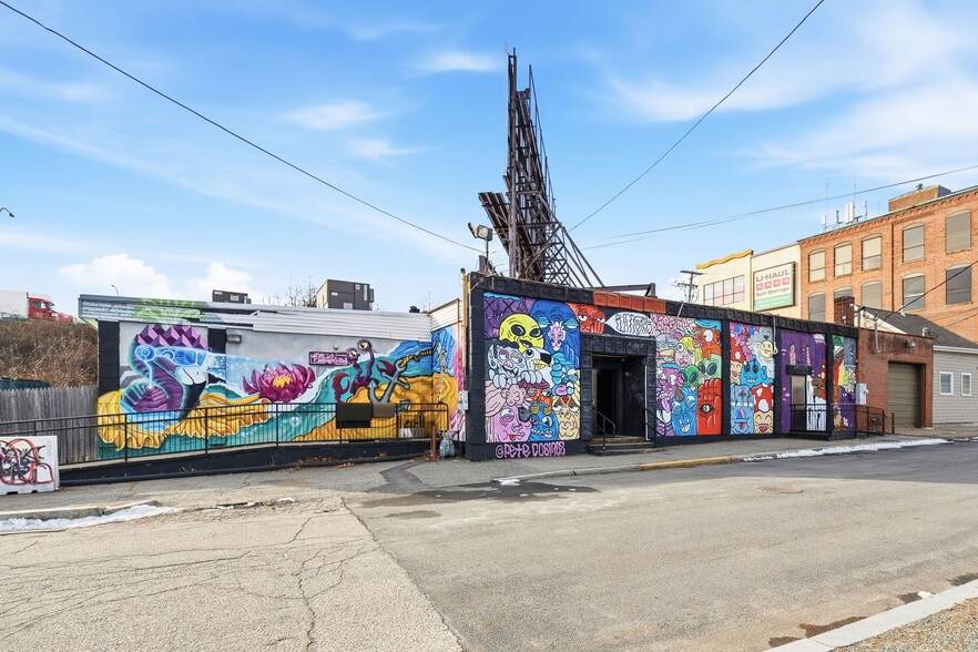 More Photos Of 165-167 Poe St, Providence Freestanding For Sale