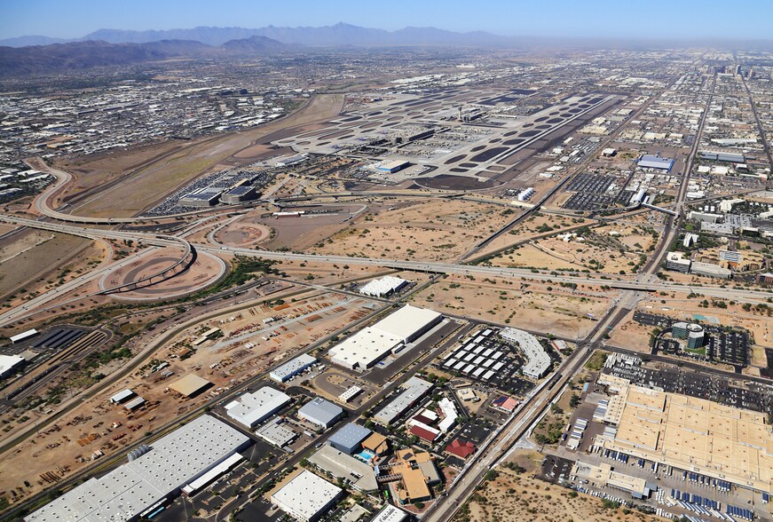 More Photos Of 317 S 48th St, Phoenix Warehouse For Lease