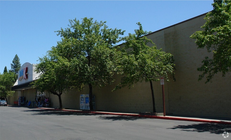 Primary Photo Of 6600-6646 Clark Rd, Paradise Unknown For Lease
