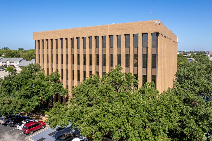 More Photos Of 7700 Chevy Chase Dr, Austin Unknown For Lease