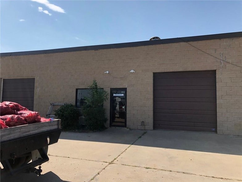 More Photos Of 401 Western Hills Trl, Granbury Warehouse For Sale
