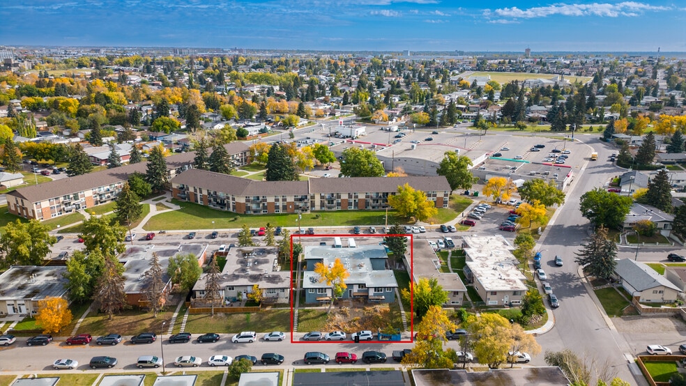 More Photos Of 808 Mcneill Rd NE, Calgary Apartments For Sale