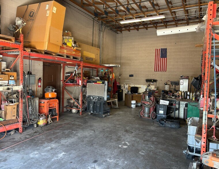 More Photos Of 1107-1119 W Ranch Rd, Tempe Manufacturing For Lease