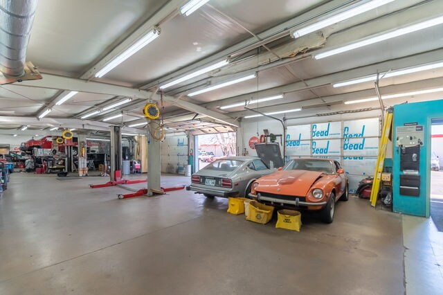 More Photos Of 6247 E 15th St, Tulsa Auto Repair For Sale