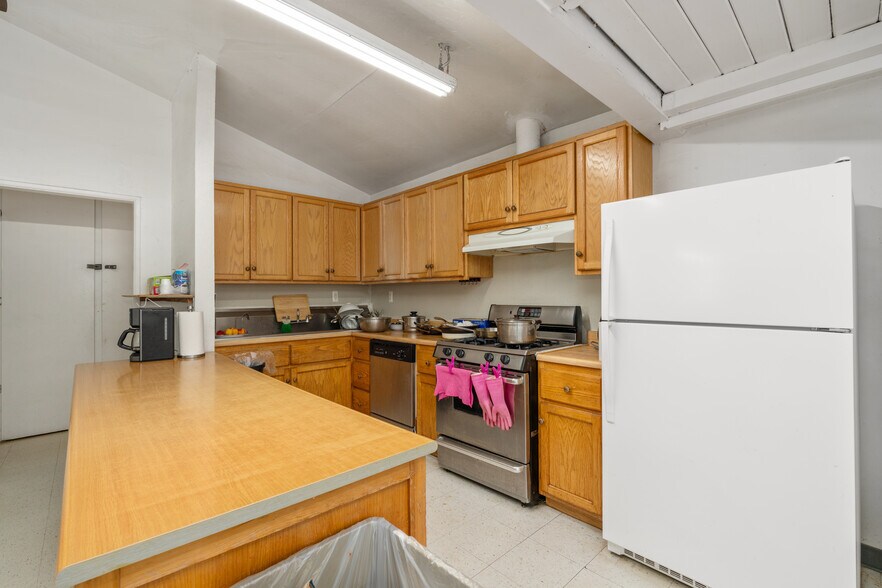 More Photos Of 37400 Falling Springs Rd, Yucaipa Religious Facility For Sale