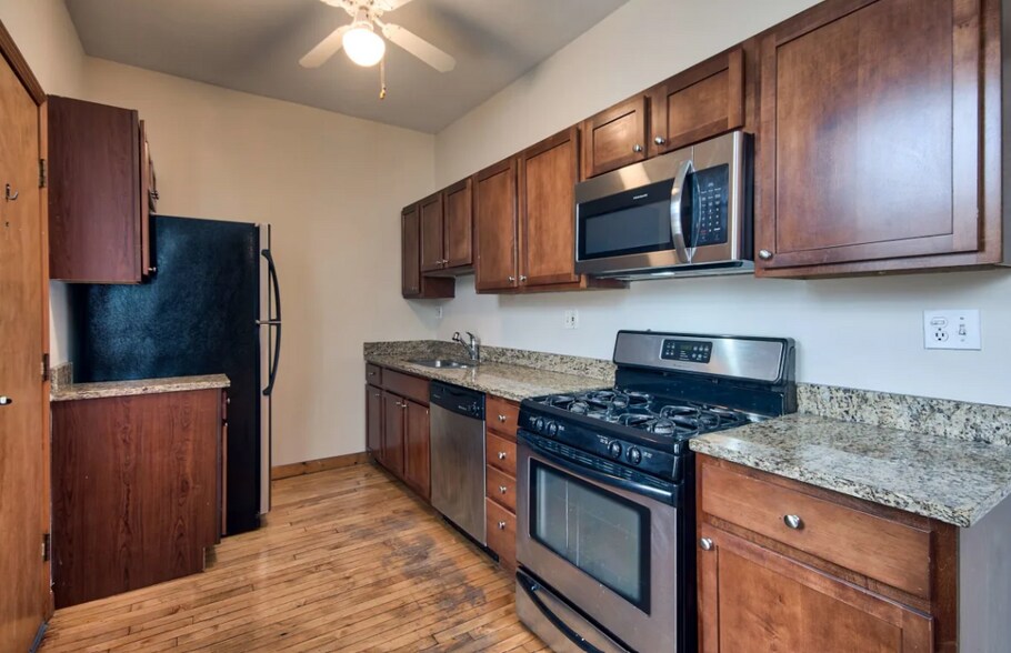 More Photos Of 6351 N Lakewood Ave, Chicago Apartments For Sale